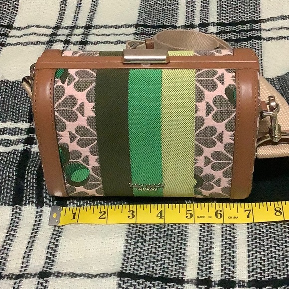 Kate Spade flower jacquard bijou cherry green stripe crossbody - Picture 8 of 10